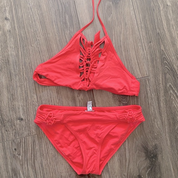 Becca coral Swimsuit - Picture 1 of 4